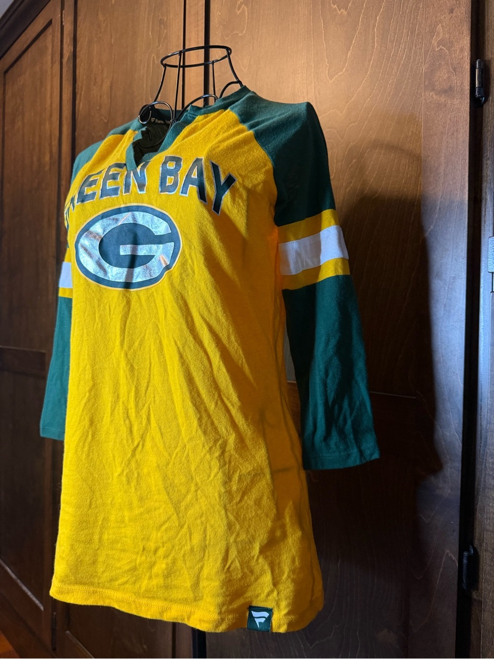 Fanatics Green Bay Packers Long Sleeve Raglan Tee in Gold and Green - Picture 4 of 8